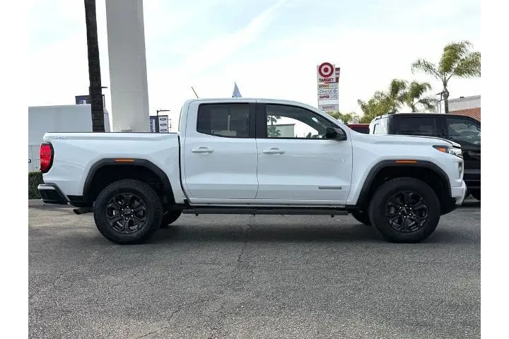 $39988 : GMC Canyon 2025 4x4 Elevatio image 10