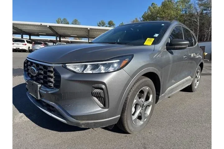 $26884 : Ford Escape 2023 AWD ST-Line image 1