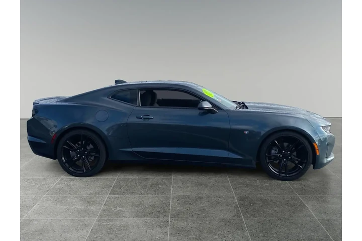 $31273 : Chevrolet Camaro 2023 LT 2dr image 6