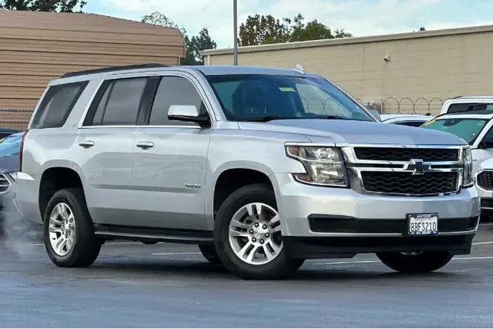 $26663 : Chevrolet Tahoe 2018 4x2 LT image 2