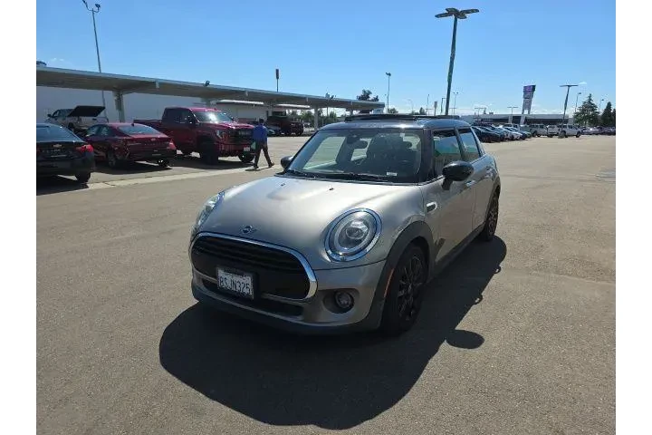 $15900 : MINI Hardtop 4 Door 2020 Coo image 3