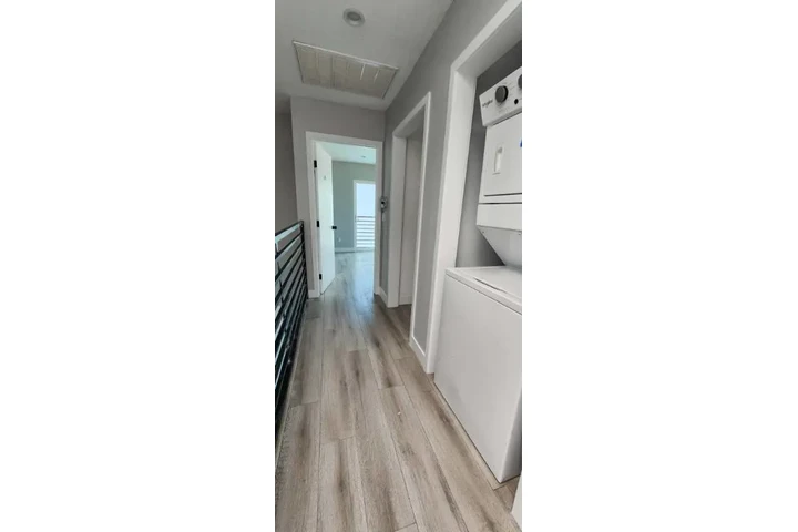 $1090 : Charming 1bedroom,1bath Apt image 3