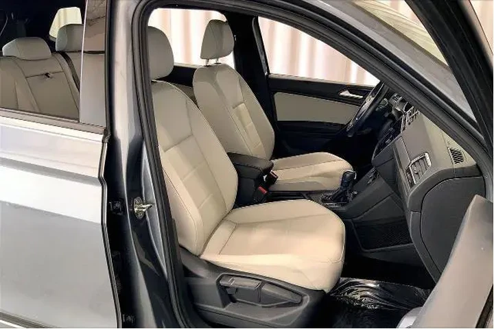 $19324 : Volkswagen Tiguan 2021 SE 4d image 6