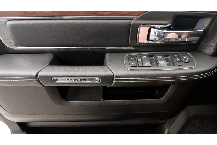 $28998 : Ram 1500 Classic 2019 4x2 La image 10