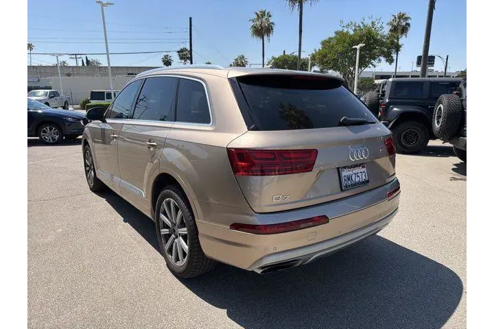 $25076 : Audi Q7 2019 AWD quattro SE image 3