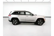 $26088 : Jeep Grand Cherokee 2022 4x4 thumbnail