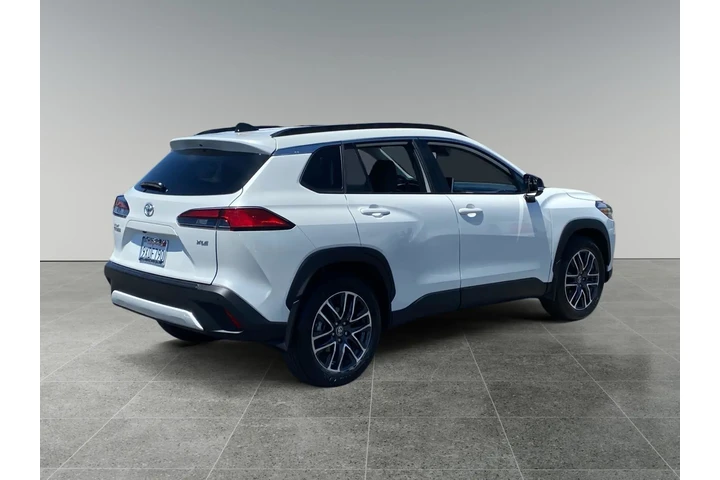 $32938 : Toyota Corolla Cross 2026 XL image 5