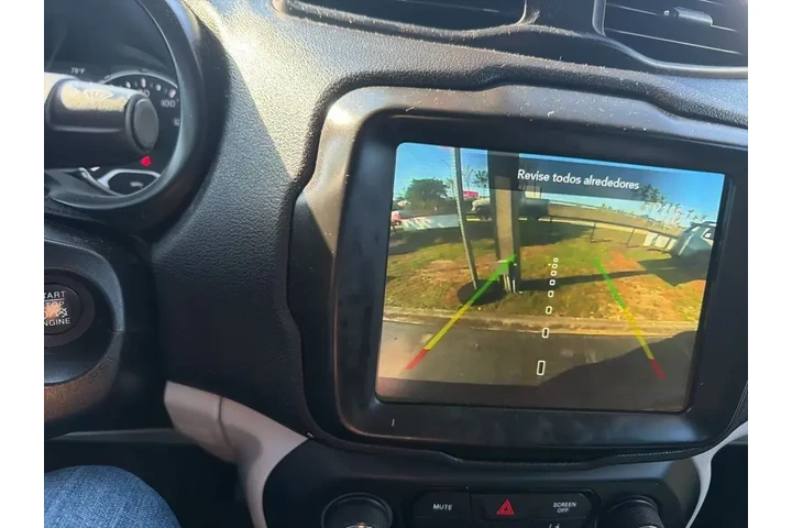 $15989 : Jeep Renegade 2022 4x4 (Red) image 7