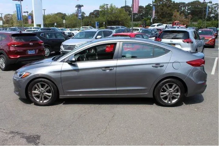 $12765 : Hyundai ELANTRA 2018 SEL 4dr image 4