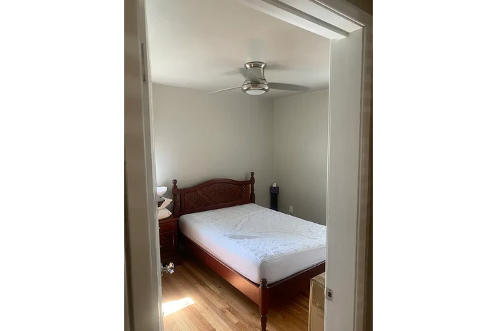 $1200 : Available 3 & 2 BEDROOM image 8