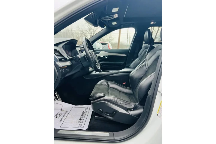 $17995 : 2017 XC90 T6 R-Design image 10