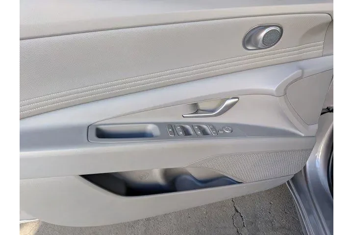 $21993 : Hyundai ELANTRA 2025 SEL Con image 8