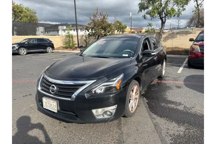 $5200 : Nissan Altima 2015 2.5 SV 4d image 1
