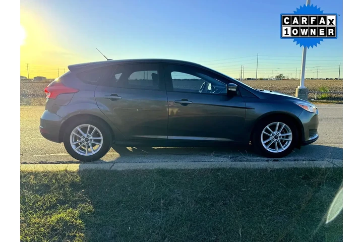 $10000 : Ford Focus 2017 SE 4dr Hatch image 5