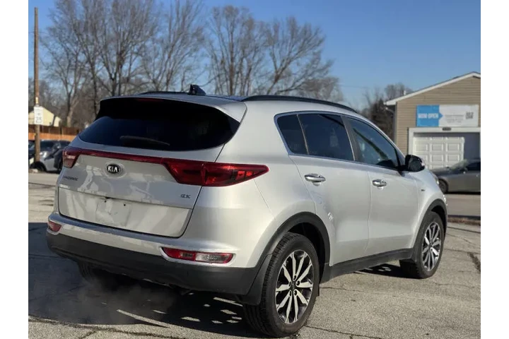 $7999 : 2018 Sportage EX image 6