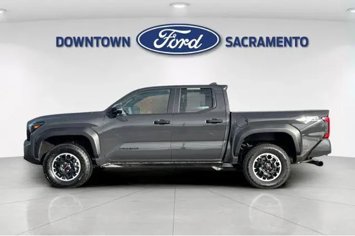 $39400 : Toyota Tacoma 2025 4x4 TRD O image 7