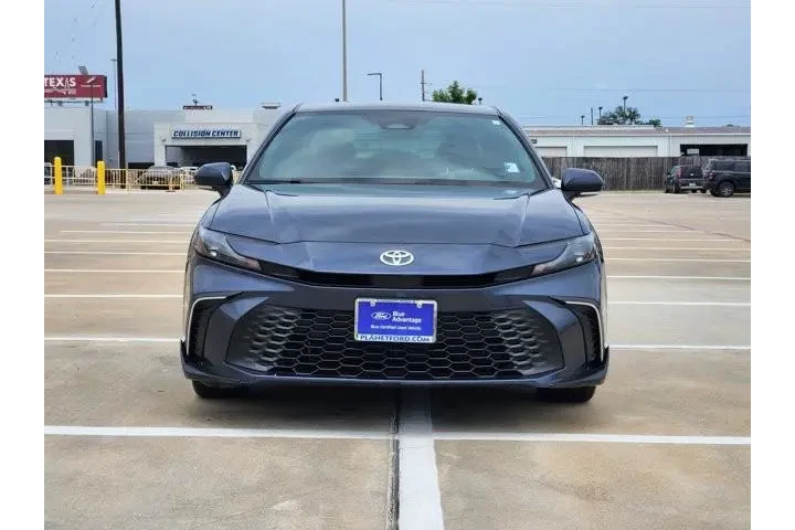 $31995 : Toyota Camry 2026 SE 4dr Sed image 2