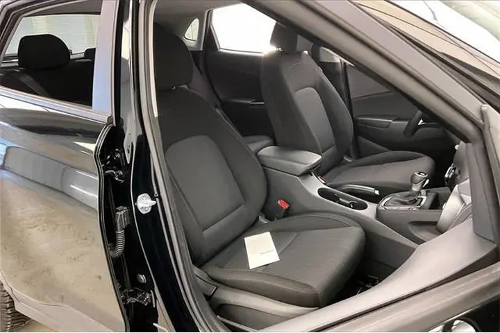 $19990 : Hyundai KONA 2023 AWD SEL 4d image 7