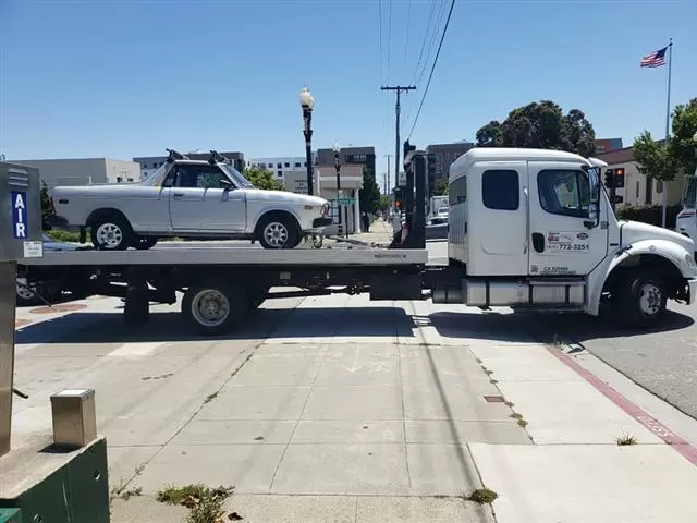 Ibanez Towing Service LLC image 7