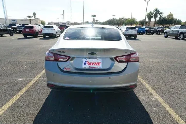 $21995 : Chevrolet Malibu 2024 LT 4dr image 6