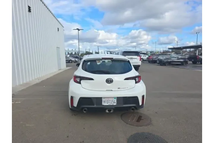 $35800 : Toyota GR Corolla 2023 AWD C image 5