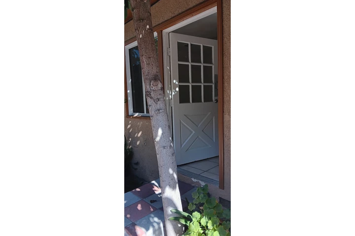 $700 : Recamara para renta image 2