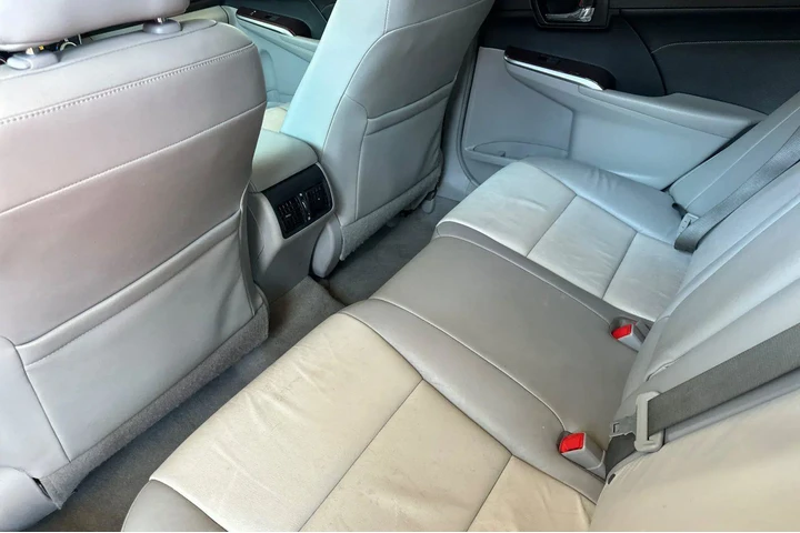 $16000 : Toyota Camry 2014 XLE 4dr Se image 7