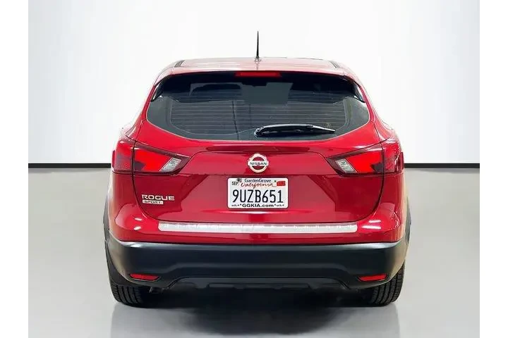 $10521 : Nissan Rogue Sport 2017 S 4d image 6