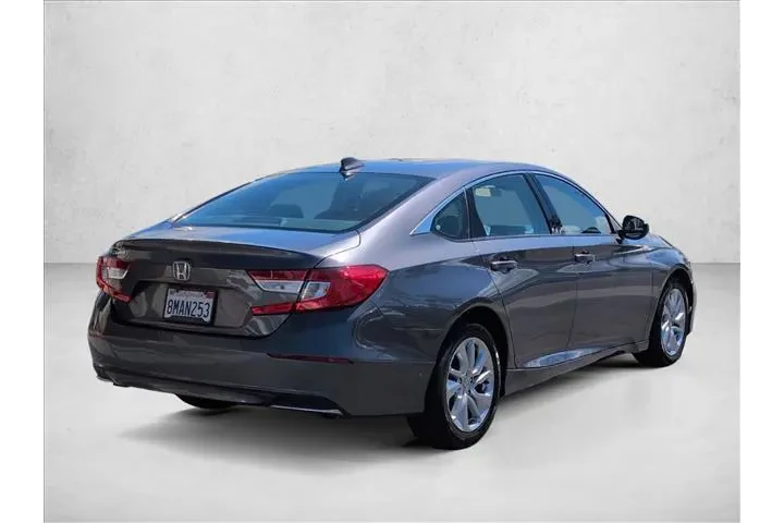 $19299 : Honda Accord 2019 LX 4dr Sed image 7