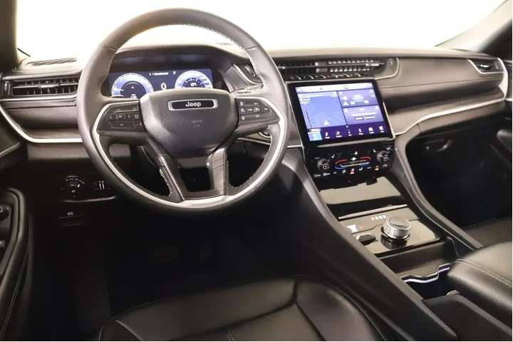 $39999 : Jeep Grand Cherokee L 2025 4 image 2