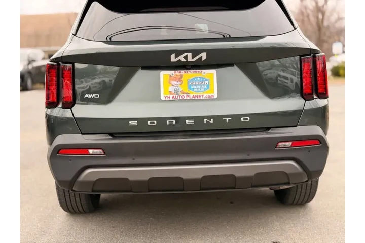 $21995 : 2022 Sorento X-Line S image 10