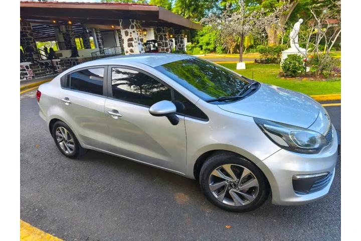 $7700 : Oferta por tiempo limitado Kia image 8