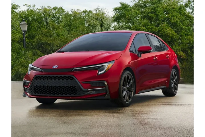 $23721 : Toyota Corolla Hybrid 2024 S image 1