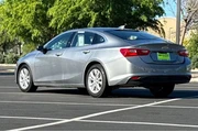 $16552 : Chevrolet Malibu 2024 LT 4dr thumbnail