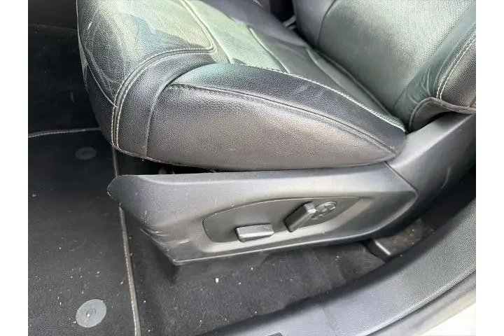 $38084 : Ford Explorer 2021 AWD ST 4d image 3