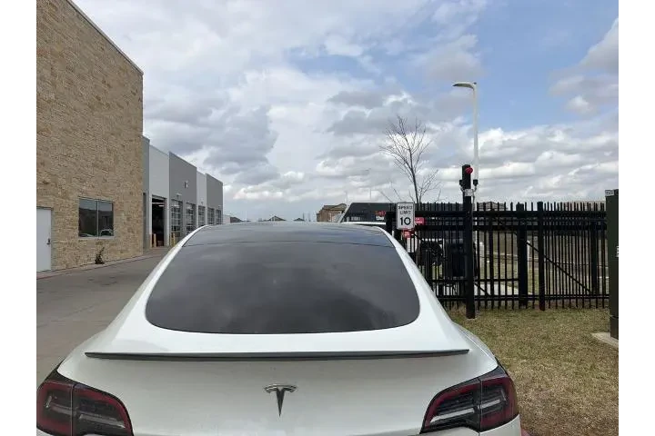 $27999 : Tesla Model Y 2023 AWD 4dr C image 4