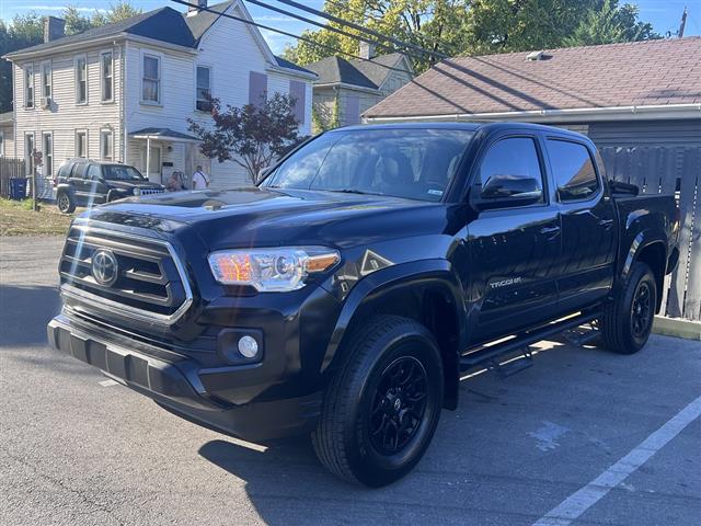 $25000 : 2021 TACOMA SR5 V6 4X4 image 3