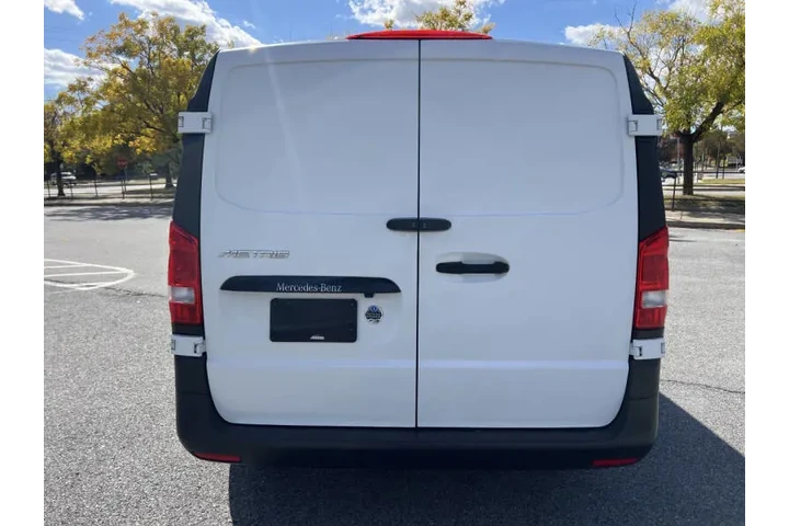 $12900 : 2018 Mercedes-Benz Metris Wor image 5
