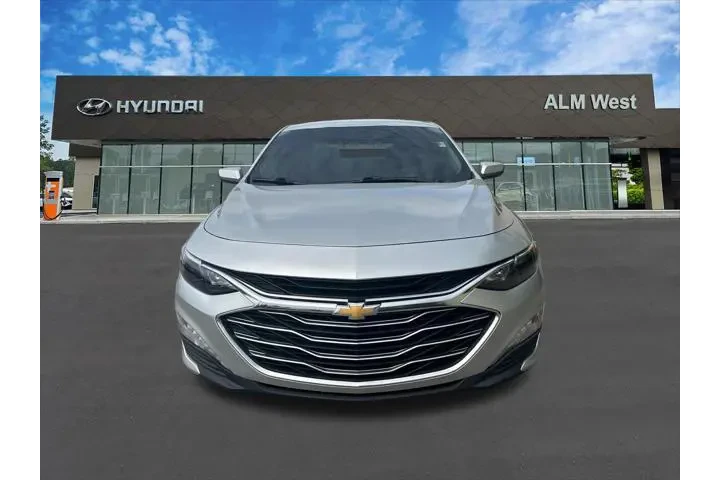 $11520 : Chevrolet Malibu 2020 LT 4dr image 2