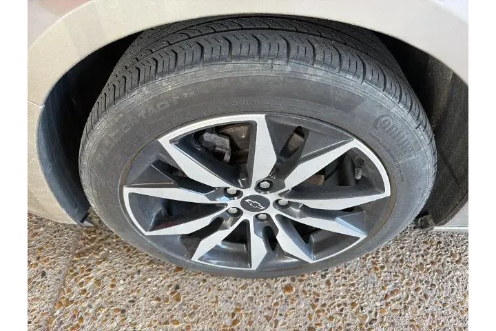 $19287 : Chevrolet Malibu 2024 RS 4dr image 2