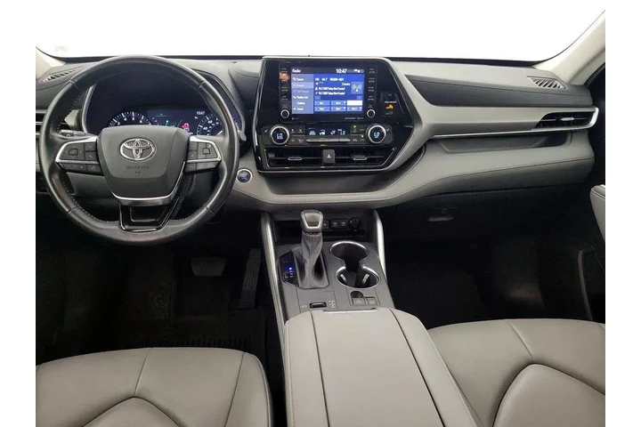 $26998 : Toyota Highlander 2021 XLE 4 image 9
