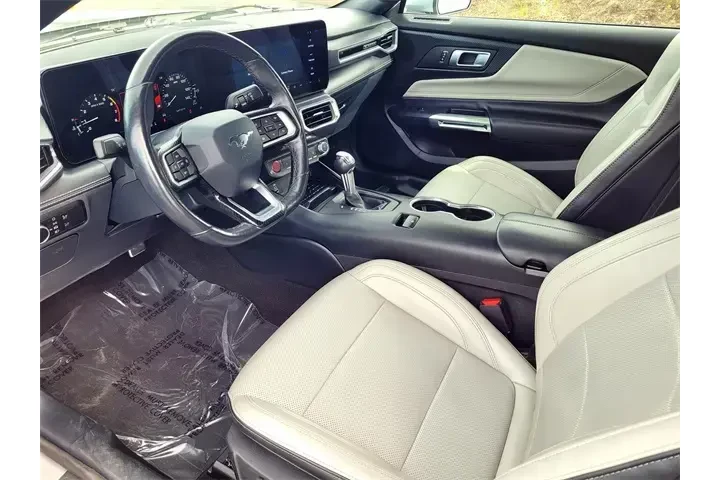 $25888 : Ford Mustang 2024 EcoBoost 2 image 10