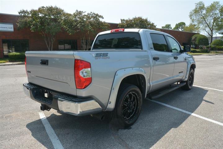 2017 Tundra SR5 image 6