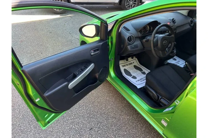 $7999 : 2012 MAZDA2 Sport image 9