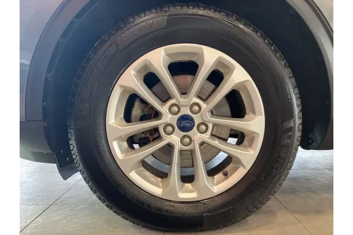 $13900 : Ford Escape 2020 AWD SE 4dr image 9