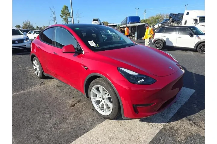$29490 : Tesla Model Y 2022 AWD Long image 3