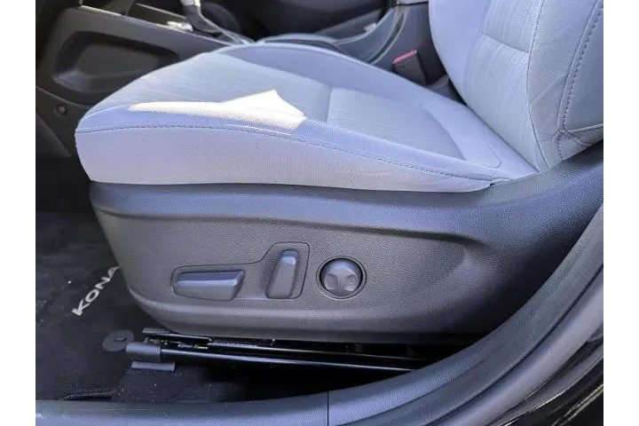 $19999 : Hyundai KONA 2023 AWD SEL 4d image 10