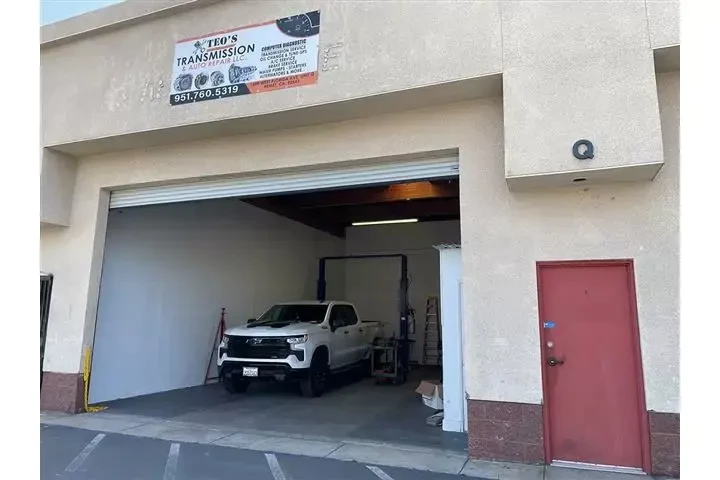 TEO'S TRANSMISSION & AUTO - LA image 1