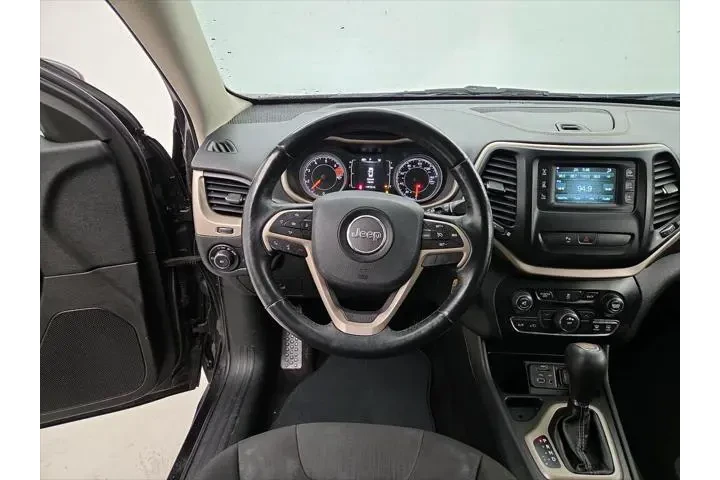 $14599 : Jeep Cherokee 2017 Latitude image 10