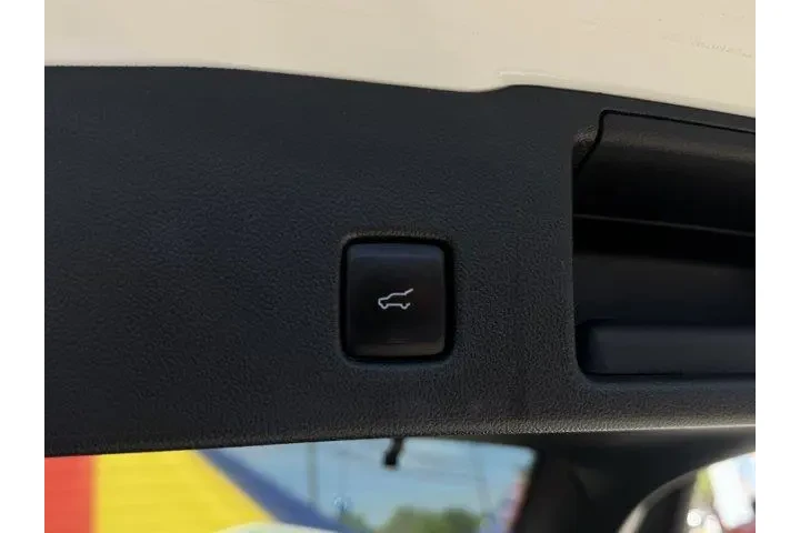 $25874 : Ford Escape 2023 AWD ST-Line image 9